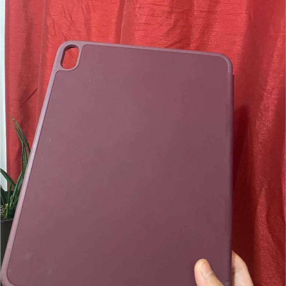 Elegant Maroon Tablet Cover